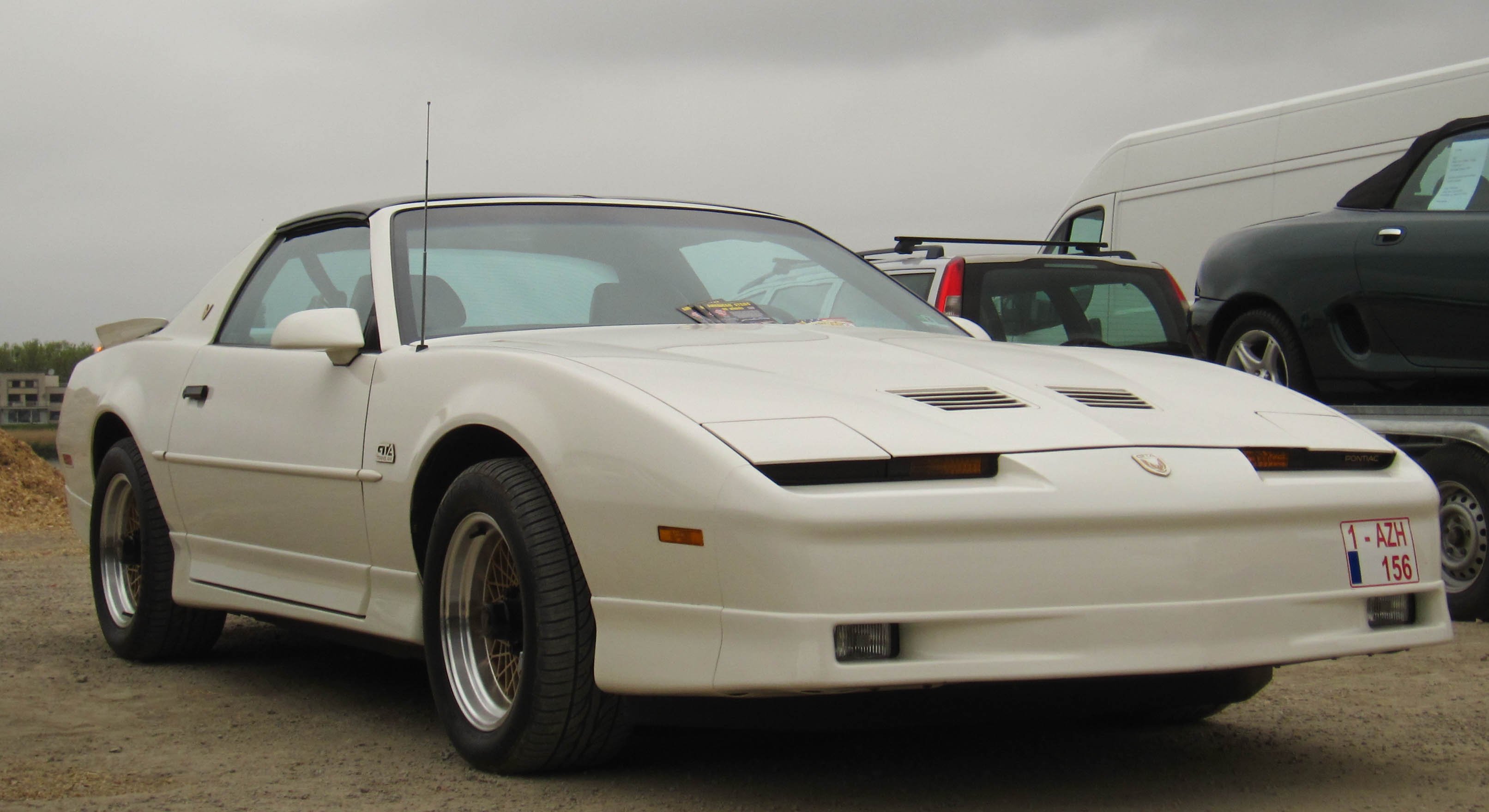 1990_Pontiac_Firebird