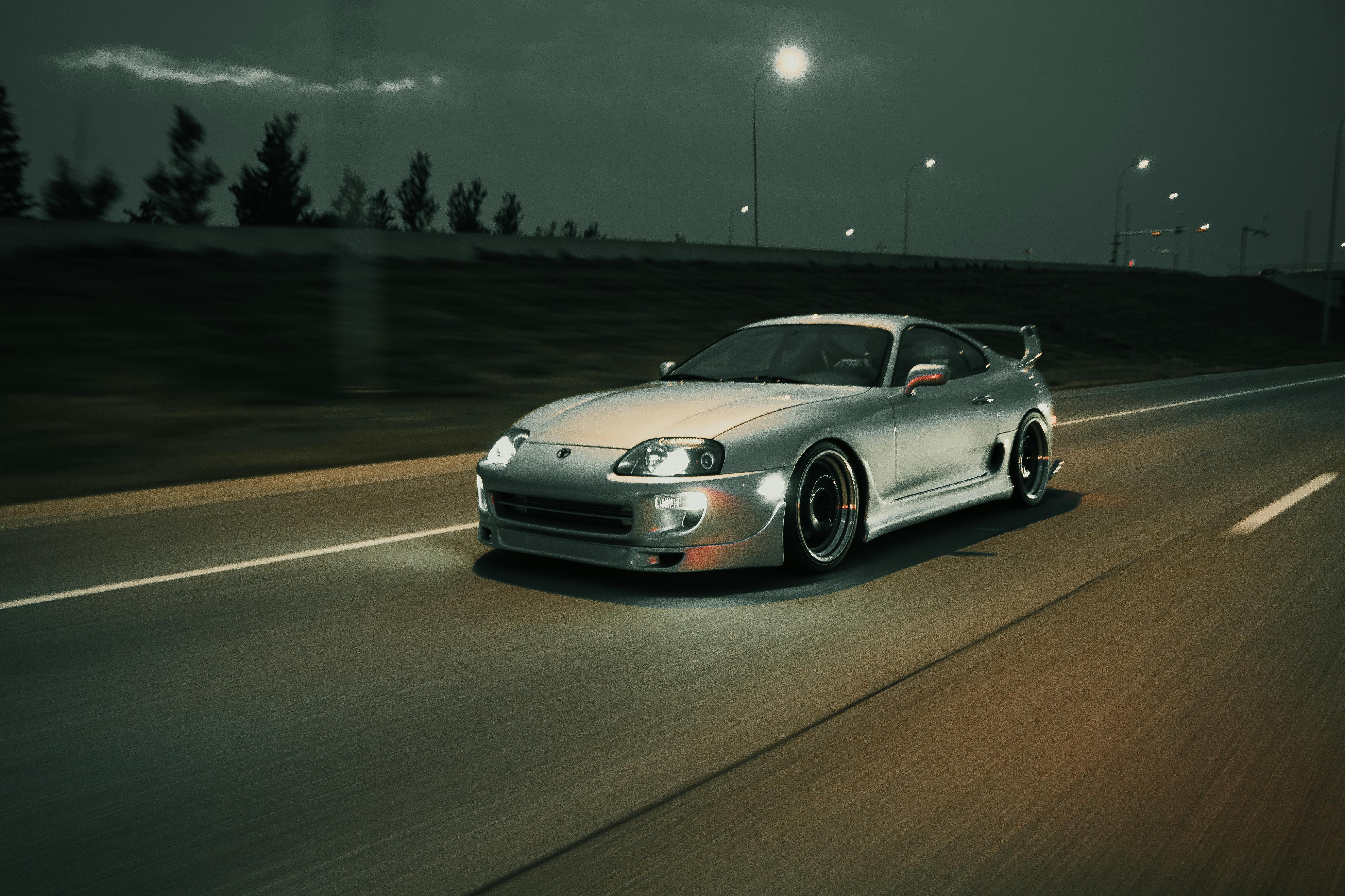 Toyota-supra-